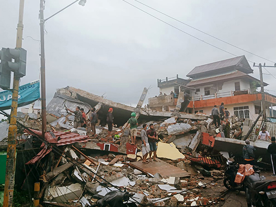 В Индонезии произошло землетрясение, жертвами которого стали 34 человека